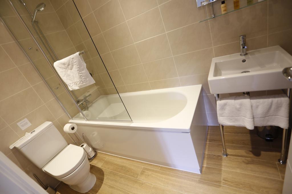 Langaller Manor House トーントン 部屋 写真